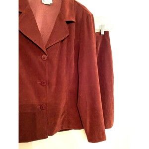 Vintage ilyza New York Skirt Suit L Womens Wine Maroon Faux Suede Short Zip Up